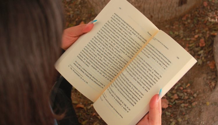 Celebra UABCS e ISC Día del Libro