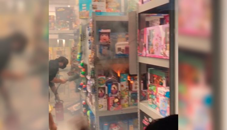 Incendio-en-tienda-departamental-de-la-paz