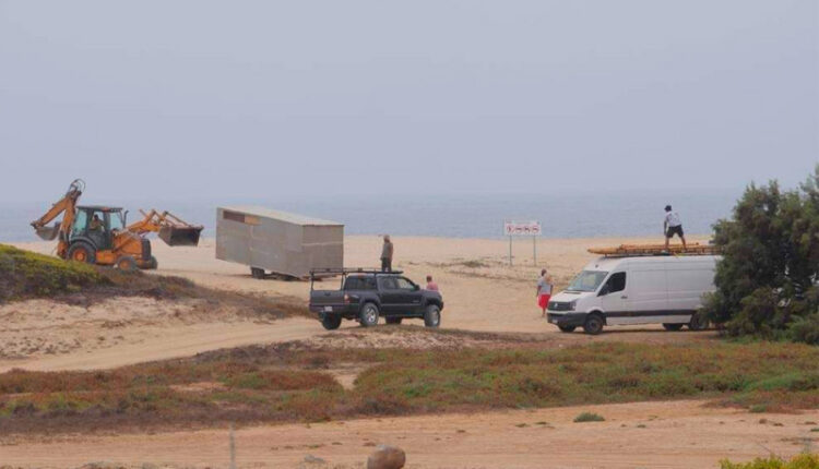 Estan dragando las dunas en La Bocana
