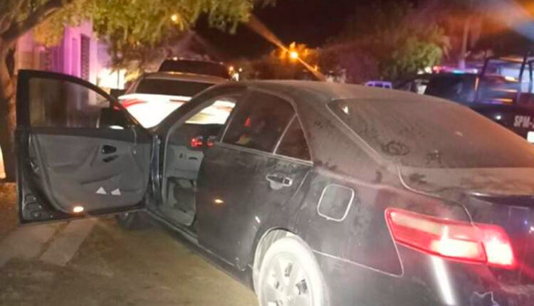 Roba y los persigue la policia