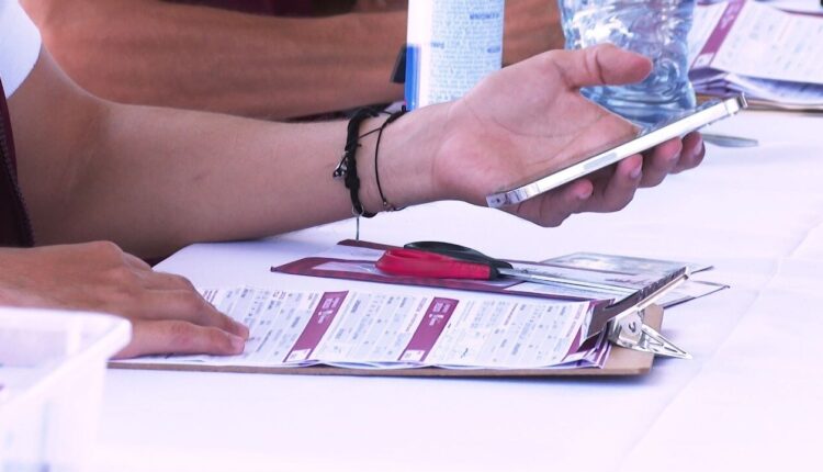 Becados de Jóvenes Construyendo el Futuro recibieron tarjetas del Banco del Bienestar