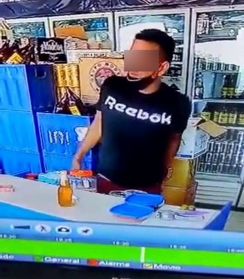 presunto ladrón expendio