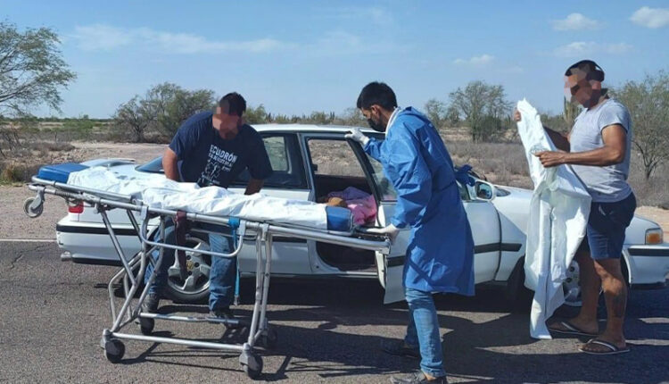 Mujer que dio a luz en la carretera rumbo a Ciudad Constitución