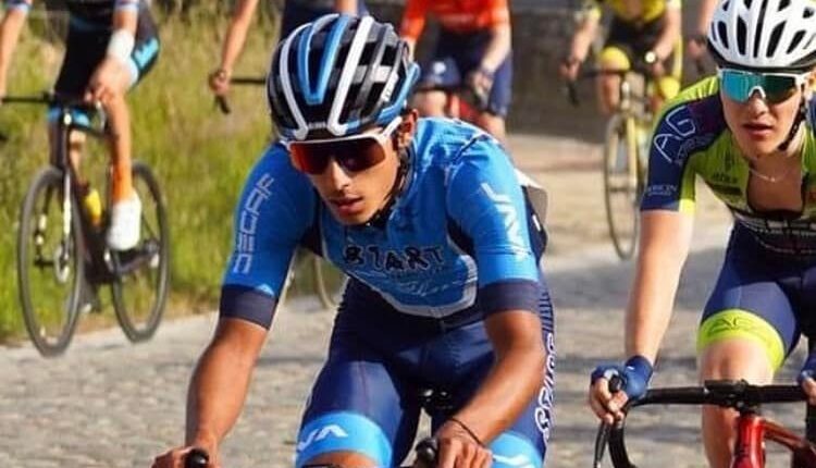 Michael Zarate durante competencia de ciclismo en Bélgica