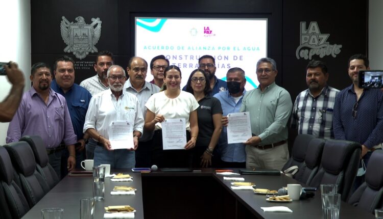 Ayuntamiento, piperos y constructores participan en este proyecto