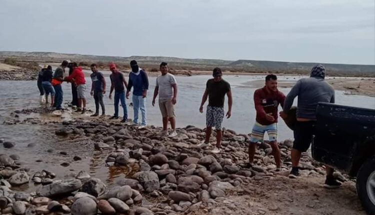 Pescadores en Laguna San Ignacio