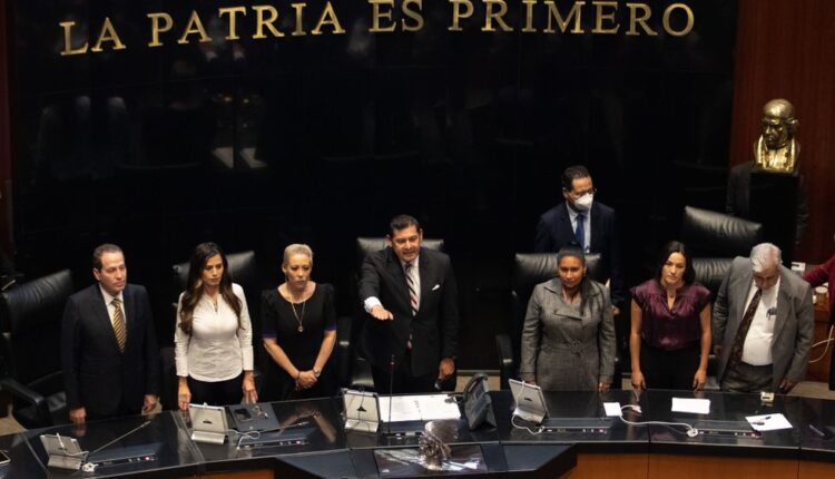 armenta toma protesta senado