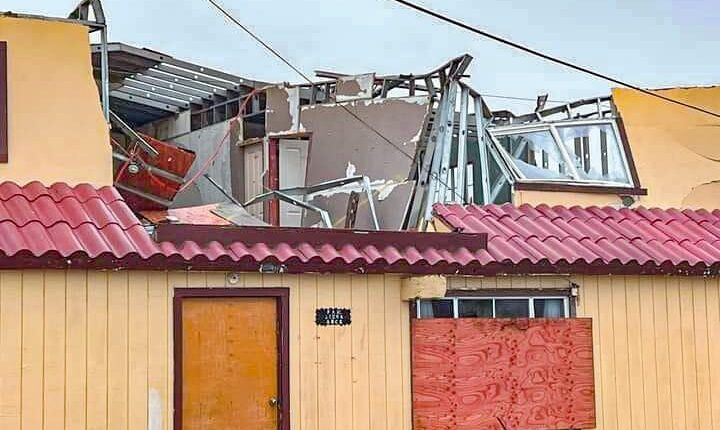 Así lucen las casas dañadas por el paso del huracán Kay