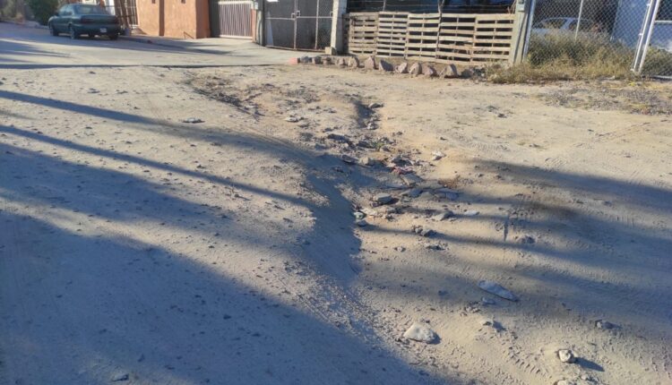 Calle Educación Laica sin pavimentación