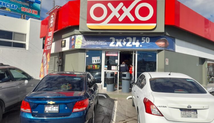 tienda oxxo asaltada