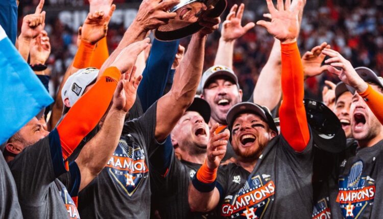 Astros de Houston celebrando victoria de la Serie Mundial