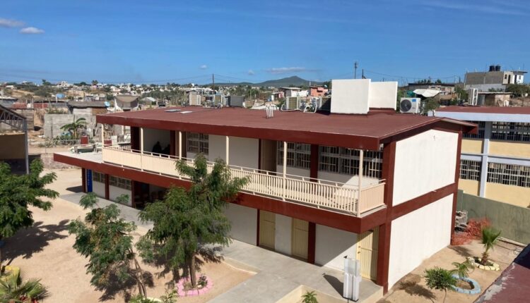 Rehabilitación de aulas en Baja California Sur