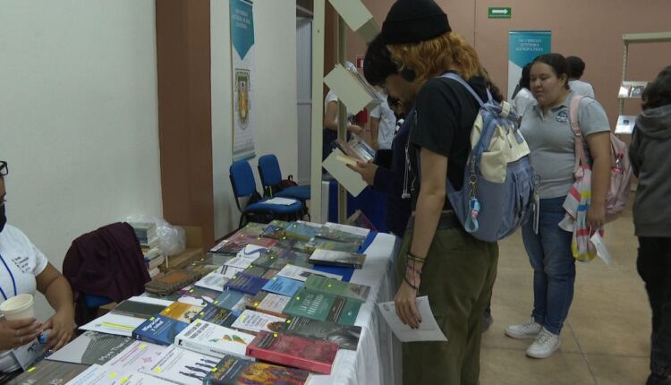 Feria Universitaria del Libro UABCS 2022