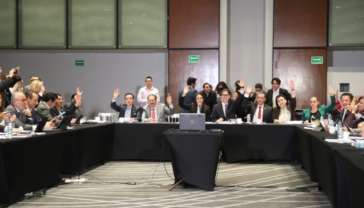 comisión diputados votando presupuesto de egreso