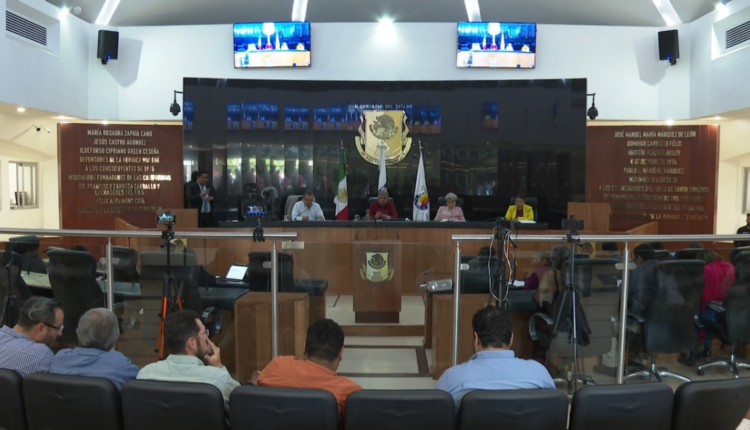 La comisión será plural y tendrá participación de varios diputados y docentes