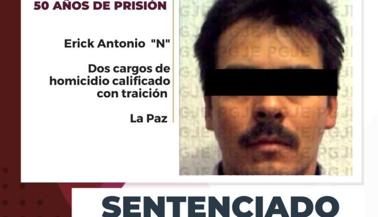 Erick Antonio "N" posando para los registros al ser detenido