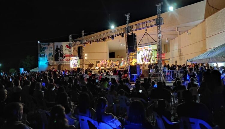 Festival Tradicional del Día de Muertos en La Paz