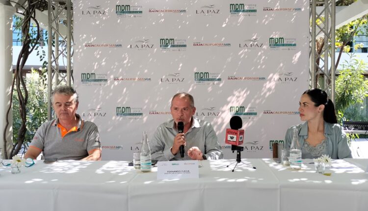 Representantes de la rueda de prensa de Meeting Place México 2022 edición Atelier