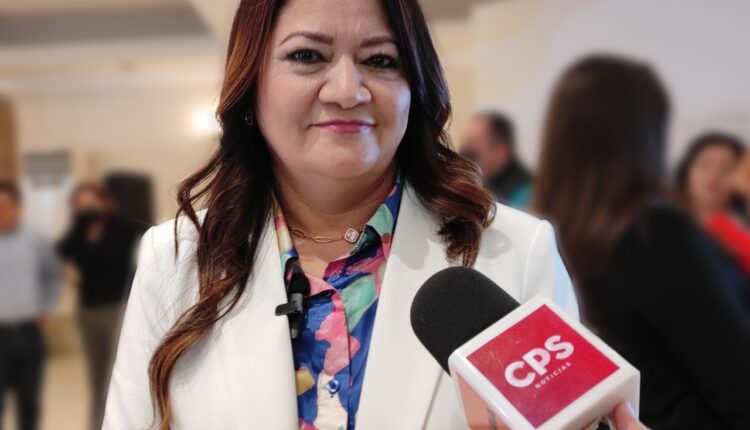 Rosa Cristina Buendía Soto, titular de la Contraloría General del Estado.