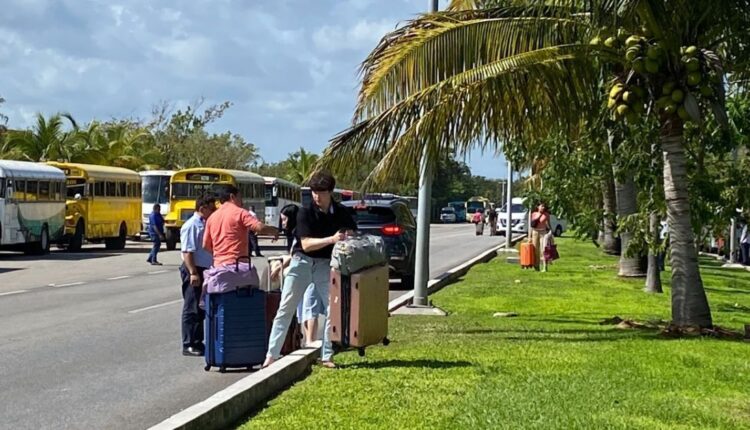 Los problemas entre taxistas y Uber no cesan en Cancún