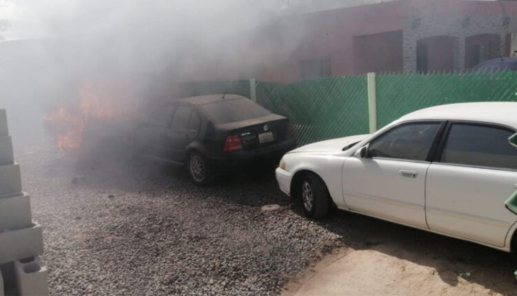 El incendio se originó en la cochera de una vivienda