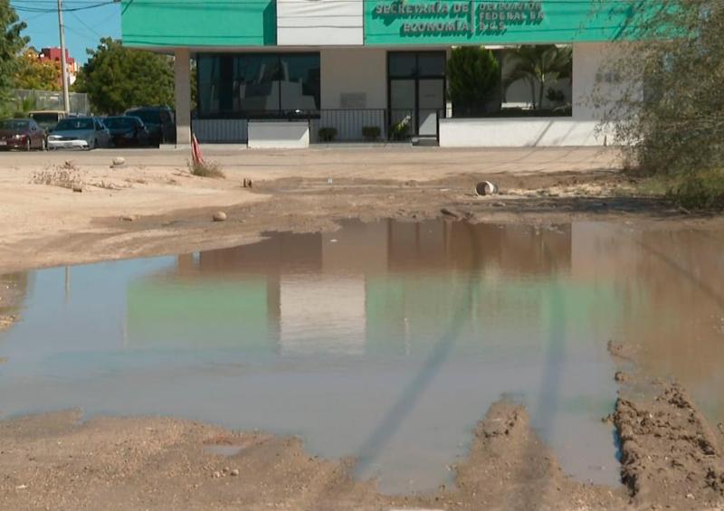 2020-02-14-Laguna Denuncian una laguna de agua sucia cerca del ISSSTE