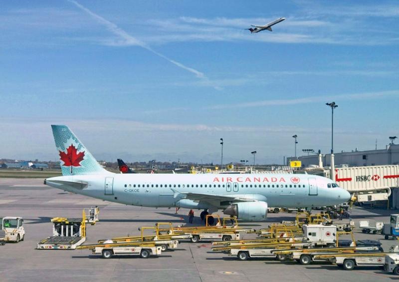 Aeropuerto Air Canada Aerolínea pone en desempleo técnico a la mitad de su plantilla