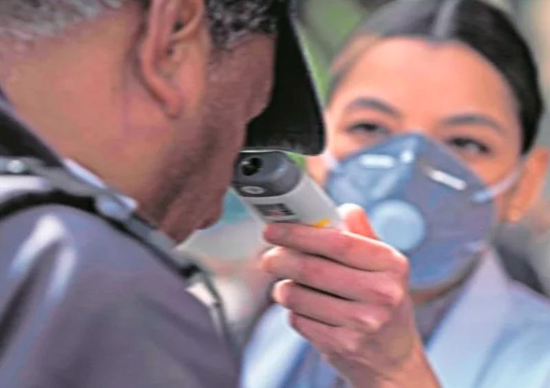 Temperatura cubrebocas Suman en Coahuila 13 casos positivos de Coronavirus