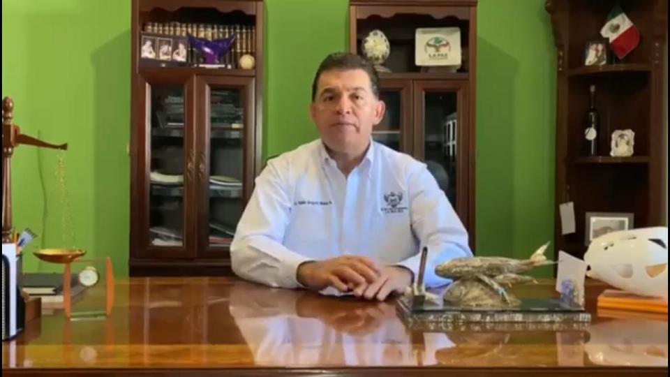 Rubén Muñoz Cerrarán cines, gimnasios y servicios religiosos en La Paz