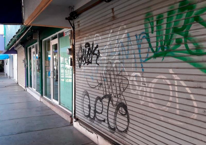 Centro La Paz El centro de La Paz se vacía tras cierre del Malecón